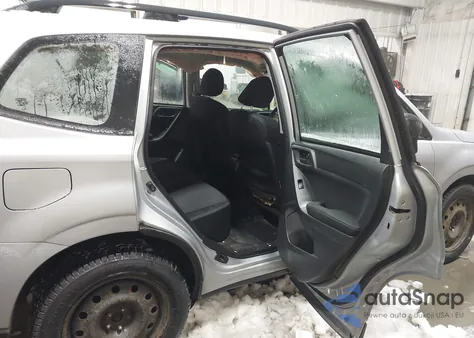 2015 Subaru Forester 2.5I из США, поврежденный, VIN JF2SJABC3FH533538